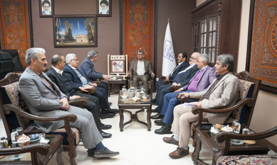 برخورد قانونی با واحدهای اقامتی غیرمجاز را با جدیت دنبال می‌کنیم