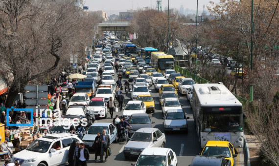 بحران کمبود جای پارک خودرو در شهر کرمان؛