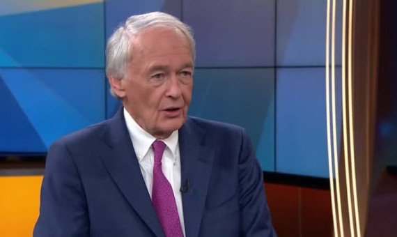 تنگه هرمز با ناسزاگویی باز نمی‌شود