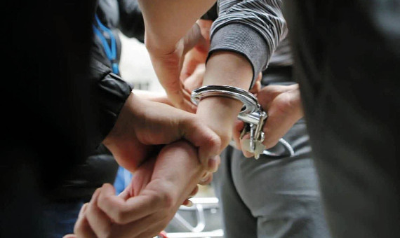 دستگیری عوامل فروش سازمان‌یافته فیلترشکن در کرمان