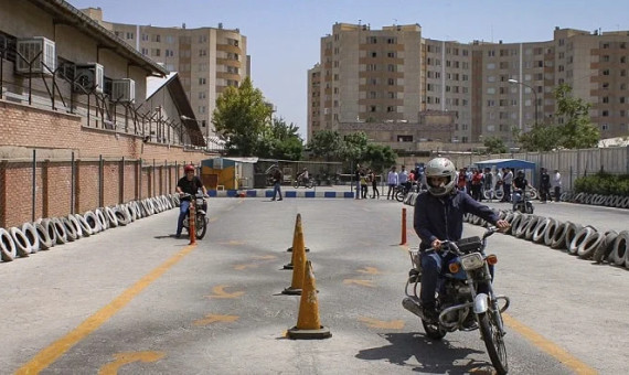آغاز ثبت‌نام گواهینامه موتورسیکلت برای متقاضیان ۱۶ ساله در کرمان