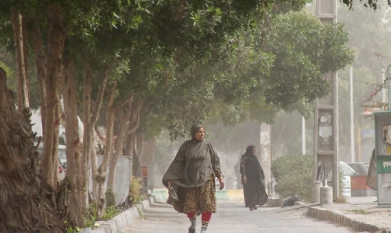 نیمۀ جنوبی کرمان تا پایان هفته درگیر گردوغبار و وزش باد خواهد بود