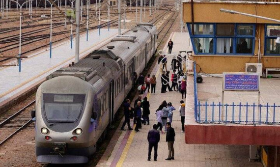 پیش‌فروش بلیت قطارهای مسافری شهریورماه آغاز شد
