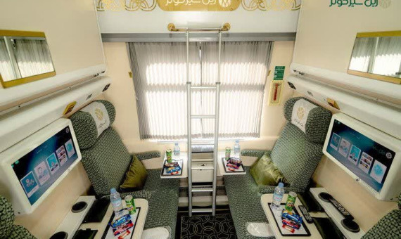 راه‌اندازی قطار ۵ ستاره در مسیر کرمان – مشهد از ۲۰ شهریور