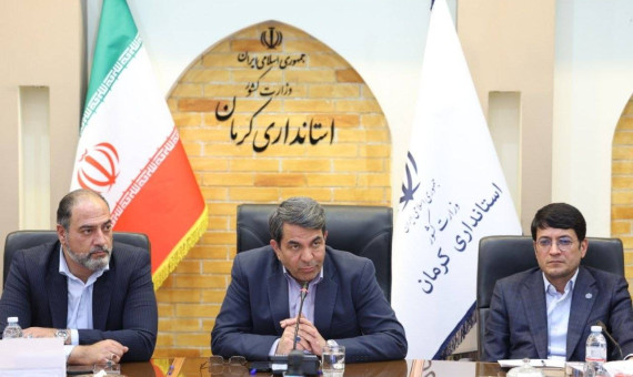 بدهی بیمه‌ها به داروخانه‌ها نباید سلامت بیماران را به خطر بیندازد