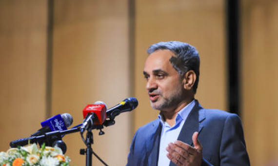 مبارزه با فساد در تمامی ارکان با قاطعیت دنبال می‌شود