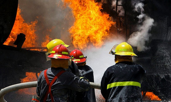 آتشنشانان کرمان جان 70 شهروند را نجات دادند