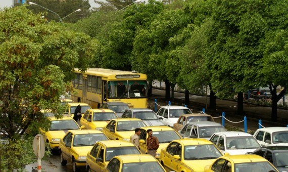 حق بیمه اجباری تاکسی‌های درون شهری کاهش یافت