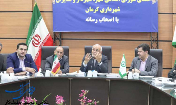 پروژههای خاتم متوقف نمیشود