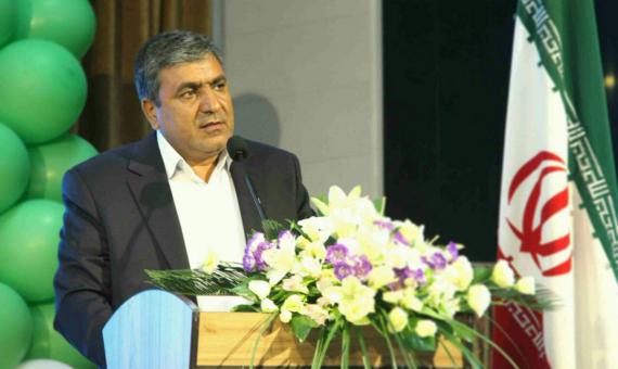 معلمان بازنشسته در كلاس‌های درس ماندگار شدند
