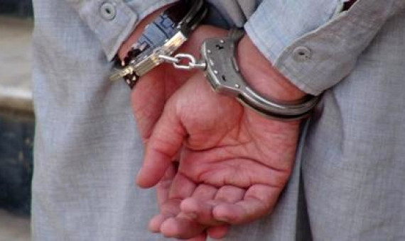 سارق کابل‌های مخابرات در کرمان دستگیر شد