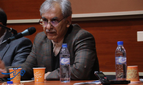 سازگار یک مترجم متعهد است