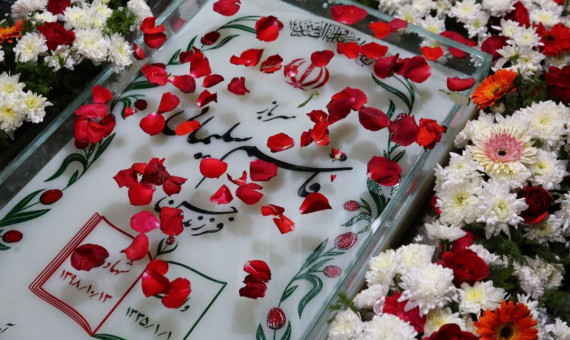 سنگ‌قبر جدید مزار سپهبد شهید سلیمانی رونمایی شد